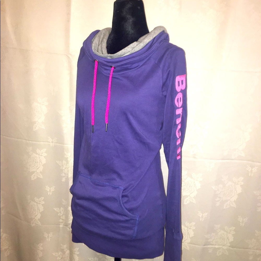 Bench sweater